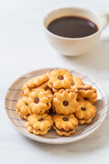 biscoito com geléia de abacaxi