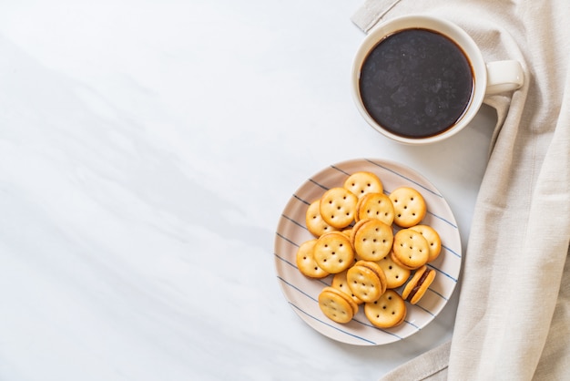 biscoito com geléia de abacaxi