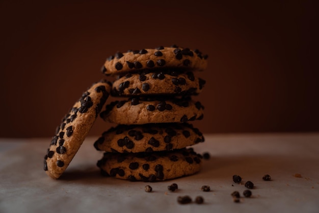 Foto biscoitos amanteigados com gotas de chocolate