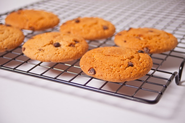 Biscoitos caseiros com pepitas de chocolate