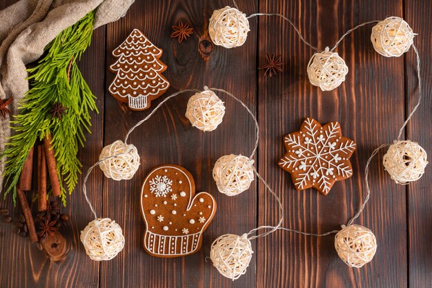 Biscoitos caseiros de gengibre de natal