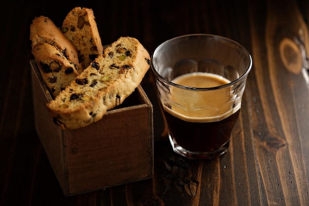 Foto biscoitos caseros con café