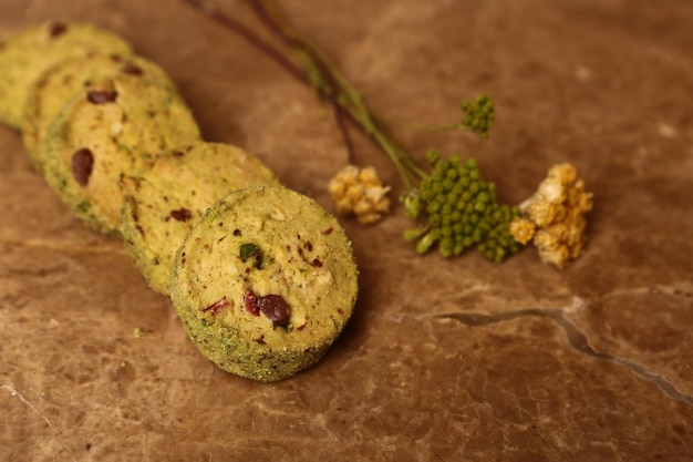 biscoitos com chocolate escuro