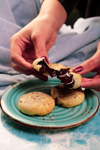 biscoitos com chocolate escuro