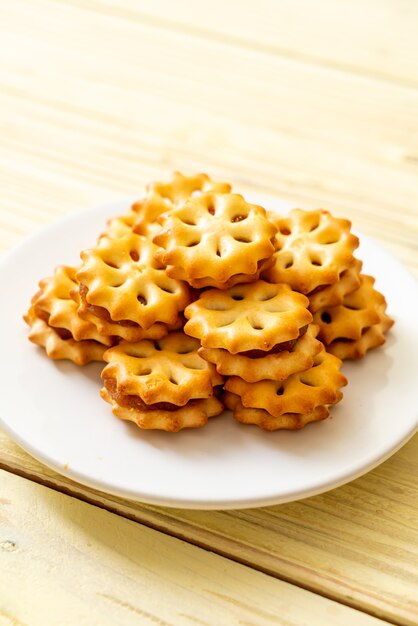 biscoitos com geleia de abacaxi