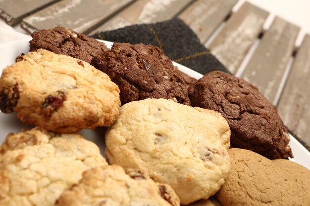 biscoitos com gotas de chocolate amargo