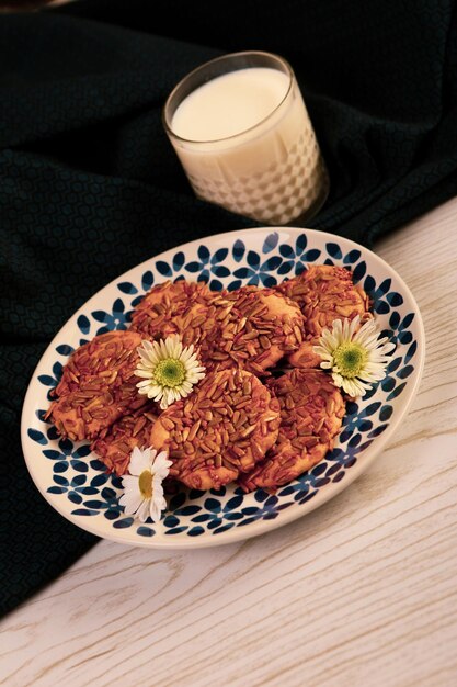 biscoitos com gotas de chocolate amargo