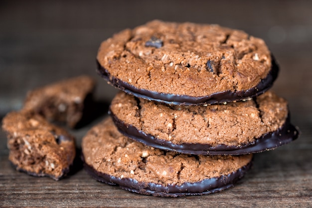 Biscoitos com gotas de chocolate closeup