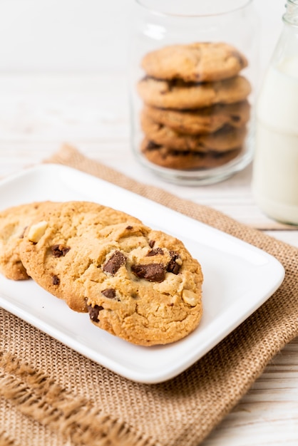 biscoitos com gotas de chocolate