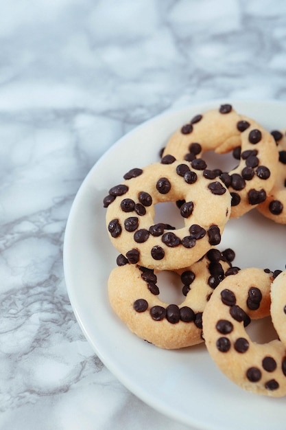 biscoitos com gotas de chocolate