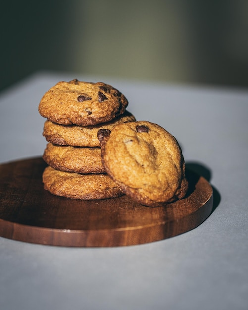 Foto biscoitos com pepitas de chocolate