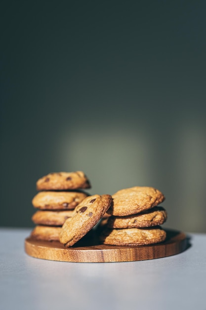 Foto biscoitos com pepitas de chocolate