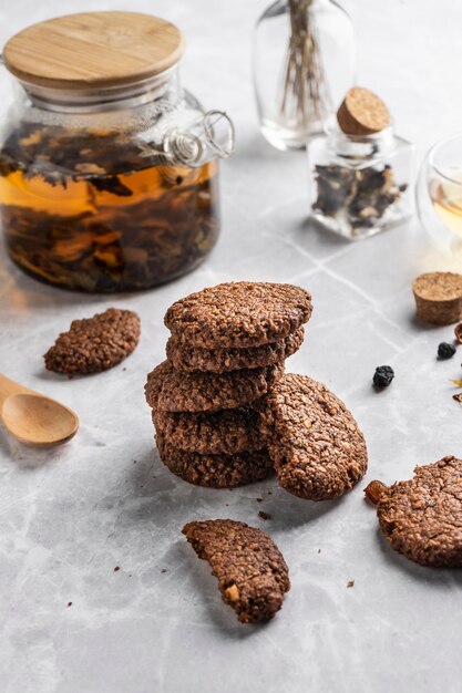 Foto biscoitos de aveia sem açúcar. nutrição adequada, dieta baixa em carboidratos