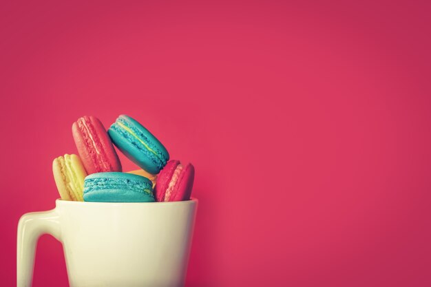 Biscoitos de bolinhos franceses coloridos sortidas