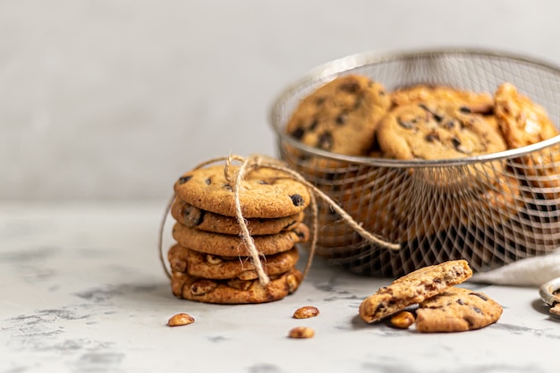 Biscoitos De Chocolate. Cozimento caseiro. Forma redonda