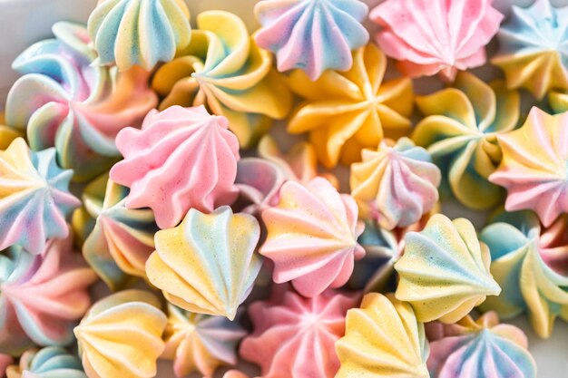 Biscoitos de merengue de unicórnio