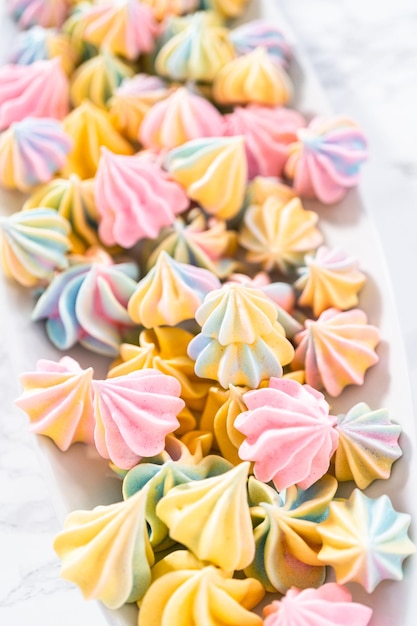 Biscoitos de merengue de unicórnio