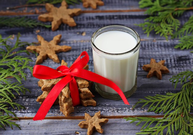 Biscoitos de Natal com leite e gengibre