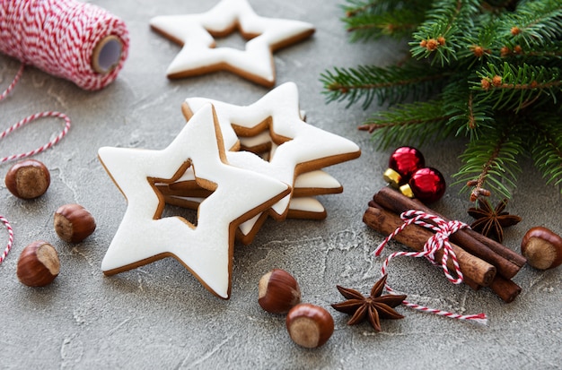 Biscoitos de Natal e árvore de Natal