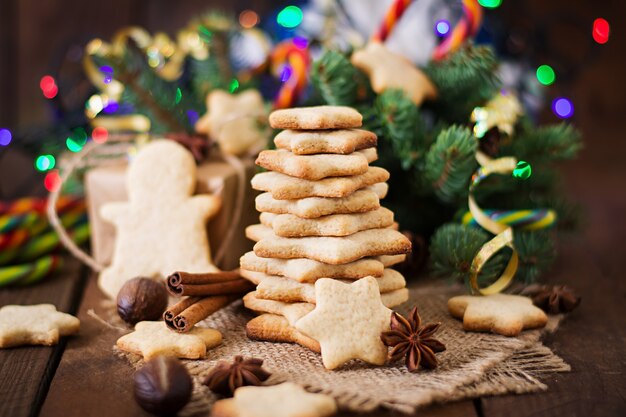 Biscoitos de Natal e enfeites de Natal