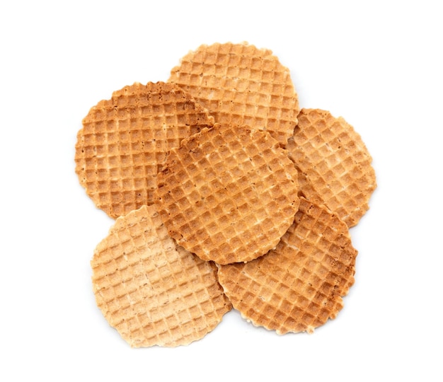 biscoitos de waffle de manteiga em fundo branco