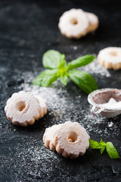 Biscoitos doces caseiros com hortelã