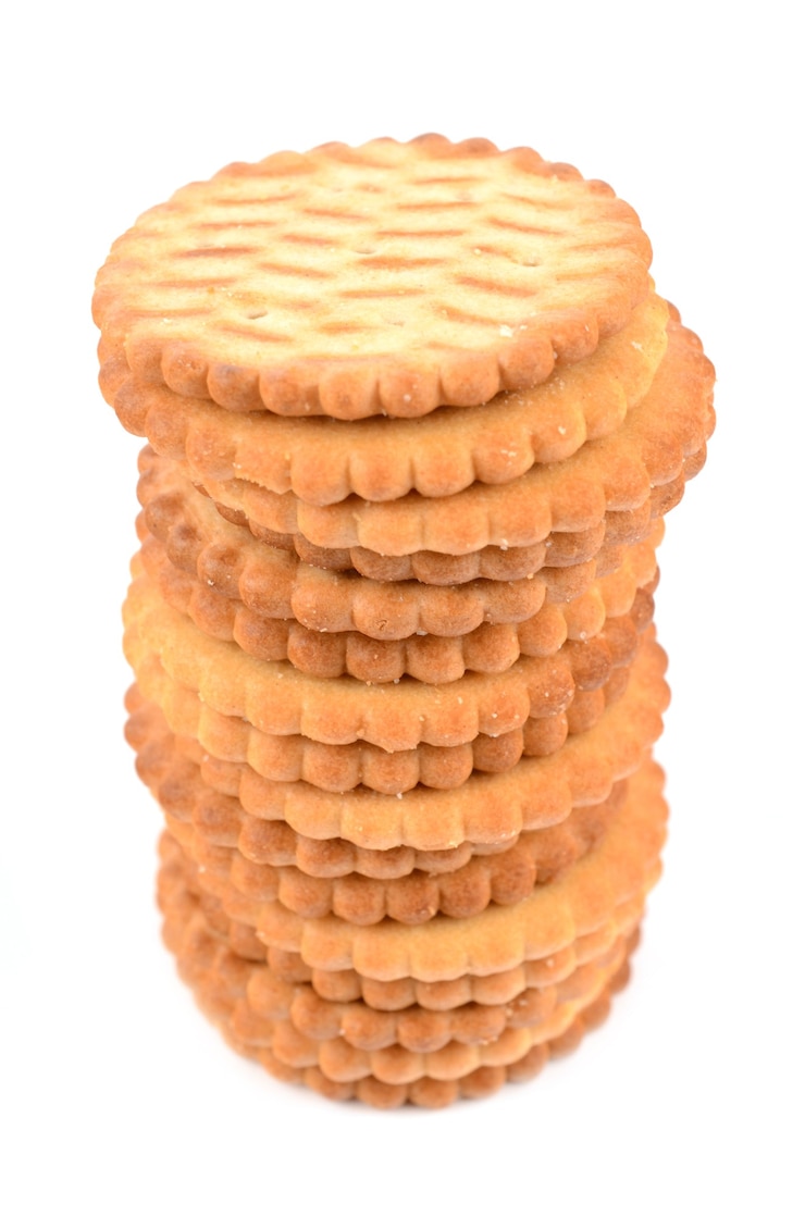 Foto biscoitos isolados no branco