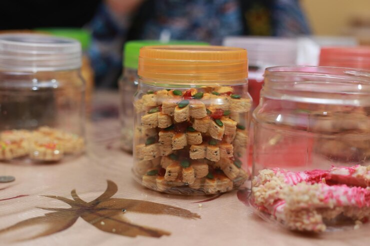 Foto biscoitos para a celebração do eid mubarak na malásia, festival muçulmano chamado hari raya