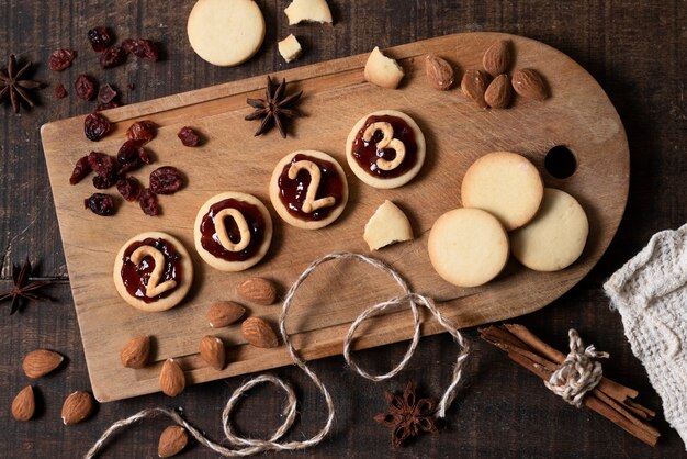 Biscoitos saborosos para arranjo de ano novo