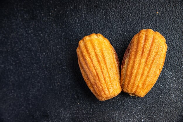 Biscuit cookies Madeleine dulce postre francés comida snack en la mesa espacio de copia comida