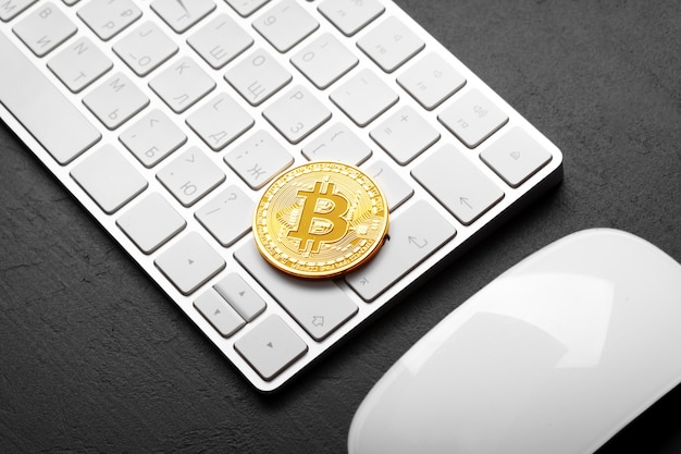 Bitcoin auf der Tastatur