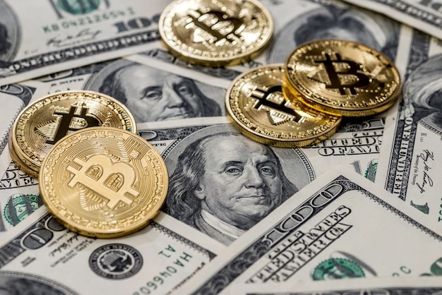 Bitcoin gegen uns Dollarnoten