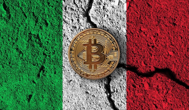 Bitcoin-Kryptowährungsmünze mit geknackten Krypto-Beschränkungen für die italienische Flagge