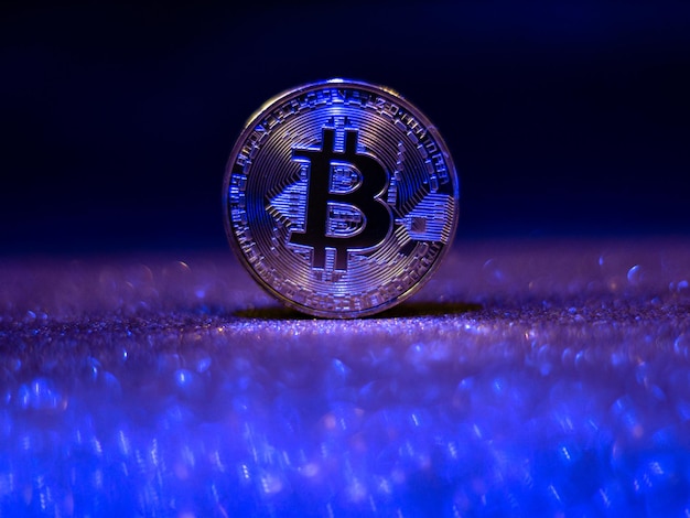 Bitcoin. Moneda criptográfica Gold Bitcoin, BTC. Toma macro de monedas Bitcoin. Tecnología Blockchain, concepto de minería bitcoin.