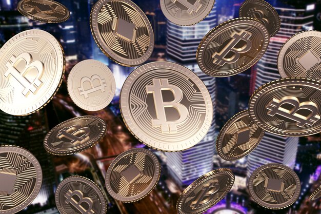 Bitcoins dorados que caen en la ciudad de noche