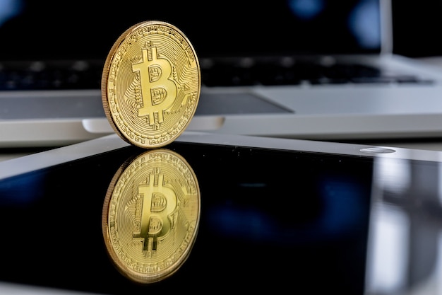 Bitcoins y nuevo concepto de dinero virtual vertical