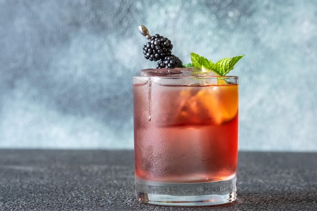 Blackberry-Bourbon-Smash