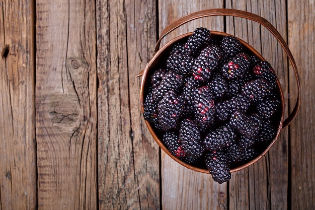 Blackberry Fresh en un cubo de cobre