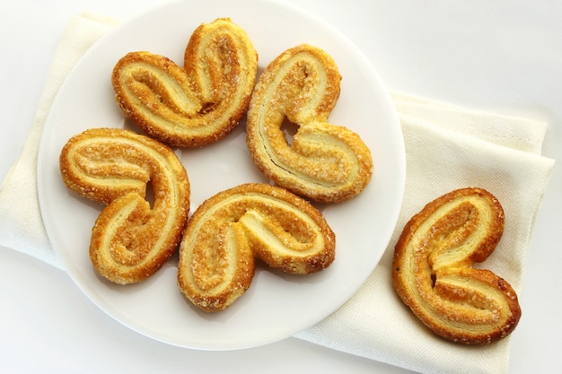 Blätterteig. Süße palmier Kekse