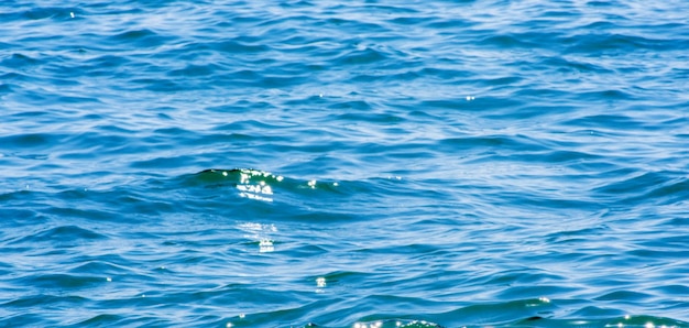 Blaue Meerwasserhintergrundbeschaffenheit