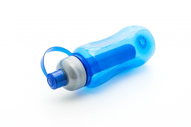 blaue Plastikwasserflasche oder -kantine