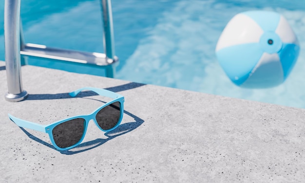Blaue Sonnenbrille und Strandball am Pool