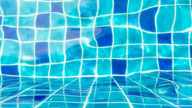 Blauer Gitterhintergrund mit Wasserkräuselungsbeschaffenheit des Swimmingpoolwasserteiches texturiert