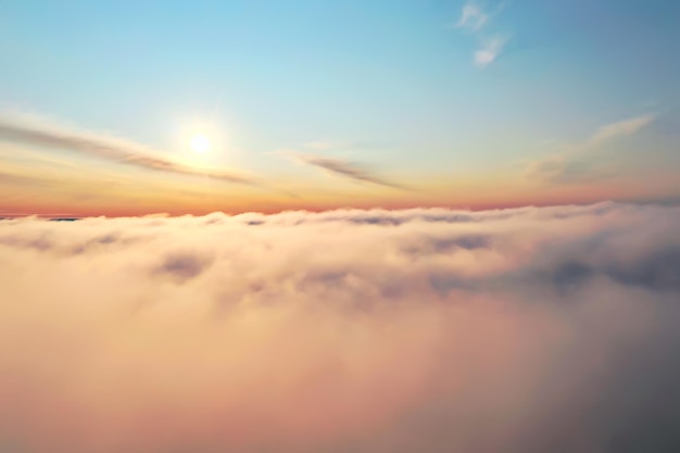 blauer himmel wolken hintergrund abstrakt skyline landschaft natur paradies luft