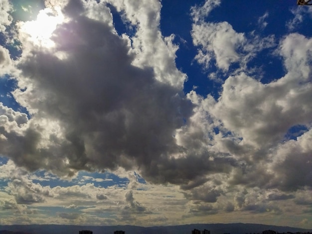 Blauer Himmel Wolken