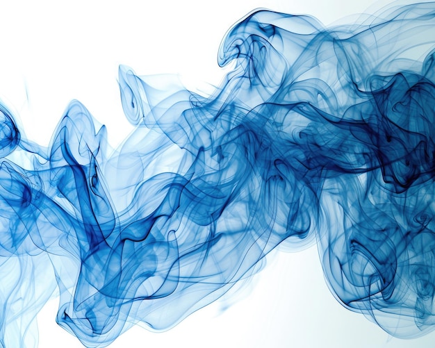 Blauer Rauch fließt auf einem abstrakten weißen Hintergrund mit wirbelnden Mustern und glatten Kurven