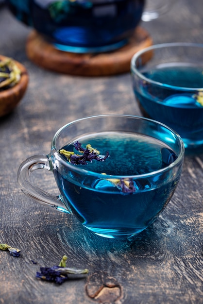 Blauer Tee Schmetterlingserbse oder Anchan