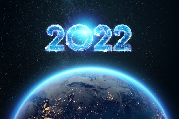 Blaues Hologramm der Zahlen 2022 über dem Planeten Erde. Frohes Neues Jahr. Modernes Design, Vorlage, Header für die Site, Poster, Neujahrskarte, Flyer. 3D-Darstellung, 3D-Rendering.