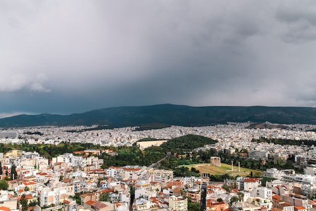 Blick auf Athen von der Höhe der Akropolis.