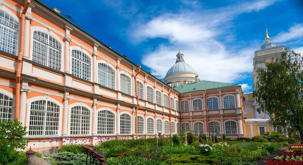 Blick auf das Alexander-Newski-Kloster in St. Petersburg
